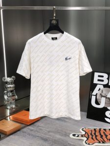 芬迪一比一精品衣服 圓領短袖T恤 白色 專櫃同步