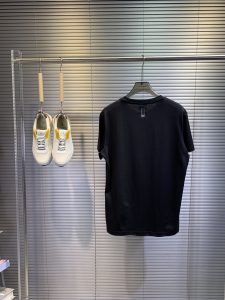 新品專櫃同步 胸前刺繡logo圓領短袖T恤 男裝高仿
