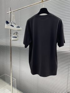 原單衣服FENDI2024春夏新品圓領短袖T恤黑色