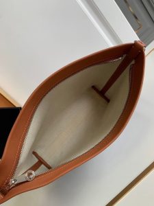 高仿GOYARD高雅德複刻包 Goyardine帆布 CONTI手拿包 黑棕