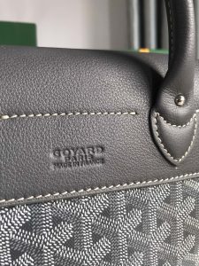 高仿奢侈品GOYARD高雅德包 Goyardine帆布 Alpin迷你雙肩包揹包 灰