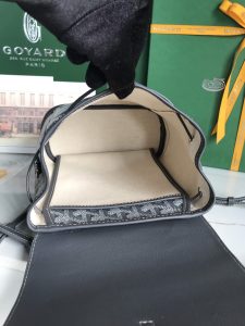 高仿奢侈品GOYARD高雅德包 Goyardine帆布 Alpin迷你雙肩包揹包 灰
