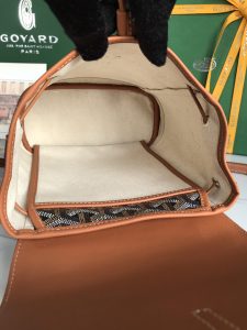 高仿奢侈品GOYARD高雅德包 Goyardine帆布 Alpin迷你雙肩包揹包 黑棕