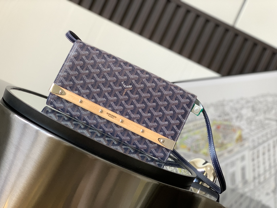 goyard202404215400009.jpg 高仿GOYARD高雅德包包 Monte-Carlo 小號手拿包單肩包 深藍