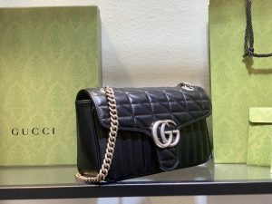 443497獨特設計經典黑色Gucci高仿斜跨包肩背包單肩包女款