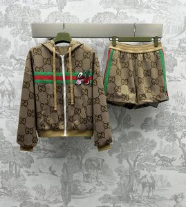 經典款專櫃同步Gucci高端原單衣服提花夾克套裝衛衣
