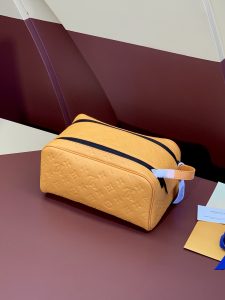 M82576 Louis Vuitton 壓花黃色 牛皮材質 高仿精品包包