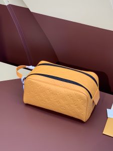M82576 Louis Vuitton 壓花黃色 牛皮材質 高仿精品包包