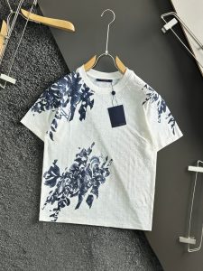 很精緻的印花 2024新品 LV 原單衣服 純棉圓領短袖T恤 白色