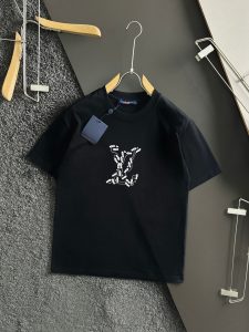 精緻設計 LV 原單服裝 純棉圓領短袖T恤黑色 2024新品