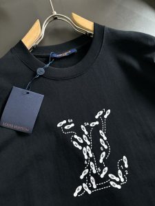 精緻設計 LV 原單服裝 純棉圓領短袖T恤黑色 2024新品