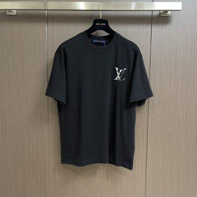 大logo設計 原廠出品 頂級原單高仿衣服 LV圓領短袖T恤 男女同款