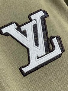 LV大logo設計 頂級原單衣服 圓領短袖T恤 男女同款