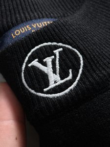 頂級復刻LV藍花圖案半高領毛衣 羊毛混紡