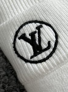 羊毛混紡LV原單衣服套頭毛衣薄款
