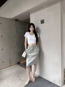2024新品 專櫃同步LV長半裙 高仿服裝