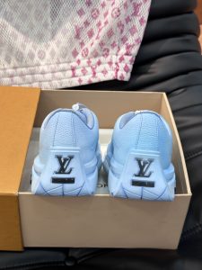 Millenium2023新品專櫃同步LV 頂級高仿鞋 運動鞋