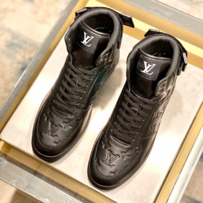 頂級品質一比一復刻LV鞋運動休閒鞋男款 真皮 黑色