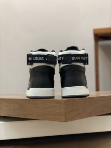 Louis Vuitton原單鞋牛皮製作 專櫃同步休閒鞋