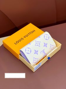 M81049 Louis Vuitton高仿錢夾拉鏈錢包