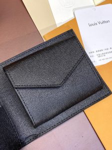 M62288 黑花 epic皮革 LVA貨錢夾
