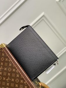 M22763 LV Pochette Voyage 高仿手拿包