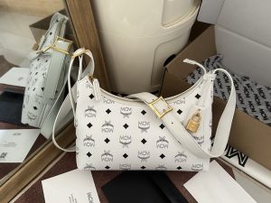 複刻原單MCM包包 中號Visetos 系列 Aren Hobo包肩背包 白色