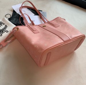 高仿複刻MCM包包 小號Liz 雙面 Visetos 購物袋 粉紅