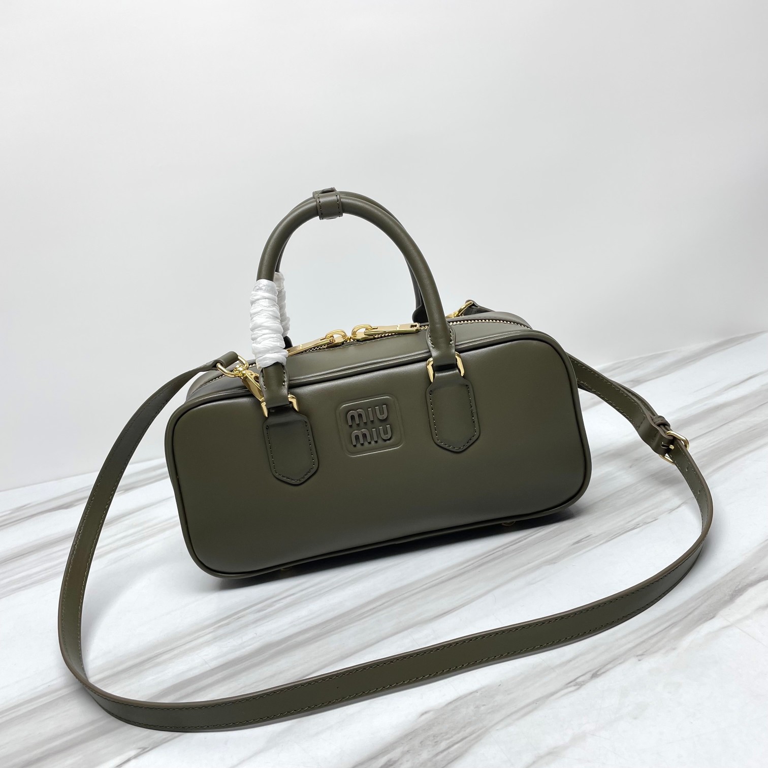 miumiu202404020200001.jpg 高仿名牌包Miu Miu缪缪 保齡球包包手提包 Arcadie 皮革手袋 緑