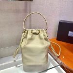 一比一複刻普拉達包包 Prada Duet Re-Nylon 水桶袋 杏色