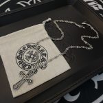 高仿複刻Chrome Hearts克羅心飾品 經典復古項鍊 個性十字架吊墜 童軍花