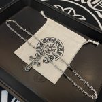 高仿複刻Chrome Hearts克羅心飾品 經典復古項鍊 個性十字架吊墜 童軍花