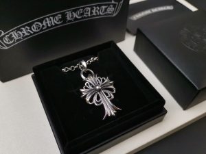 複刻原單Chrome Hearts克羅心復古花形十字架項鍊吊墜鏤空花紋十字架吊墜
