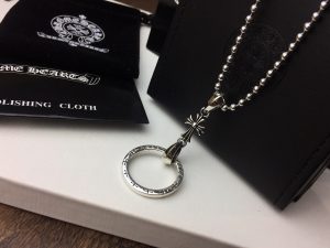 高仿複刻Chrome Hearts克羅心飾品 NTFL水滴十字架戒指吊墜