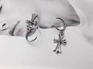 1比1複刻Chrome Hearts克羅心飾品 環形十字架耳環