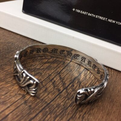 高仿原單Chrome Hearts克羅心飾品 寬版開口復古花紋十字架手鐲