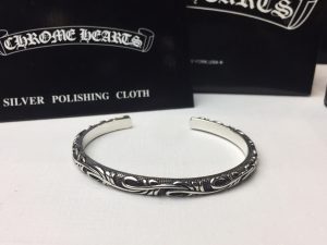 一比一原單Chrome Hearts克羅心飾品 SBT滕花Scroll開口手鐲