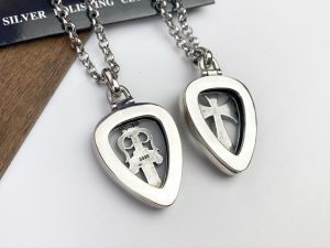 複刻Chrome Hearts克羅心飾品 鏤空桃心十字架寶劍匕首吊墜項鍊