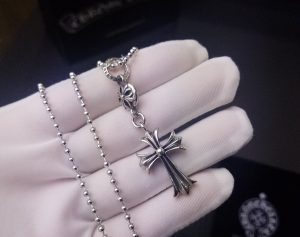 高仿Chrome Hearts克羅心飾品 單球十字架十字花吊墜/項鍊