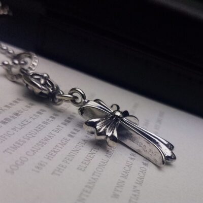 高仿Chrome Hearts克羅心飾品 單球十字架十字花吊墜/項鍊