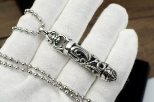 一比一専櫃Chrome Hearts克羅心飾品 圓柱藤花圖騰吊墜項鍊