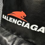 一比一高仿balenciaga巴黎世家包包 虎字母壓花 洗水牛皮Explorer雙肩揹包