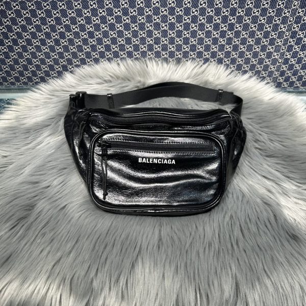 一比一専櫃複刻balenciaga巴黎世家包包 Explorer 黑色細紋羊皮革腰包