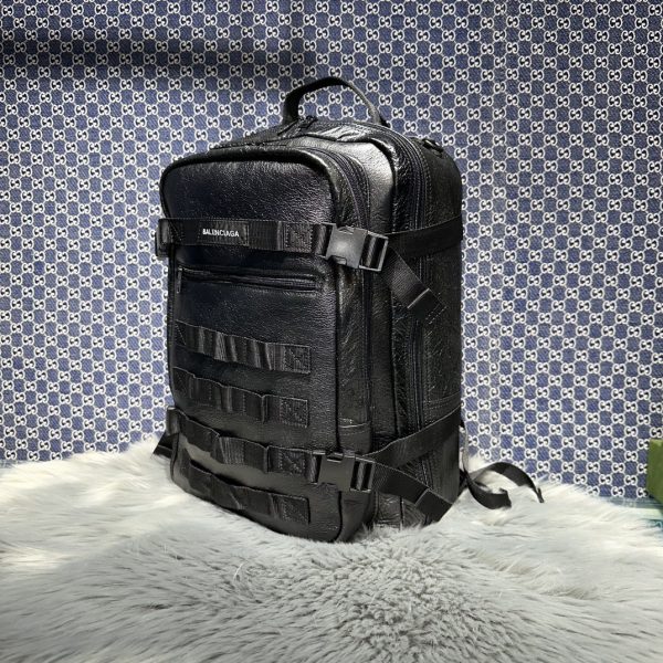 一比一複刻balenciaga巴黎世家 ARMY Space洗水牛皮 多用途雙肩包