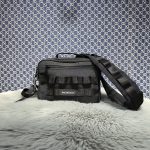 高仿balenciaga巴黎世家 Army 黑色尼龍肩帶手包