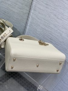 DIOR迪奧Lady D-Sire牛皮顆粒紋系列高仿包包 白色女士手提包
