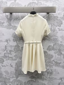 早秋新款 DIOR 高仿衣服女款連衣裙 經典顯瘦氣質