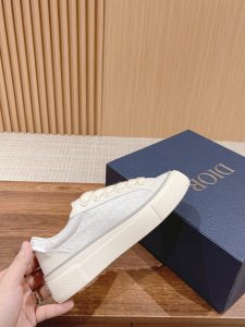DIOR高仿女款運動休閒鞋平底鞋男女同款 白色