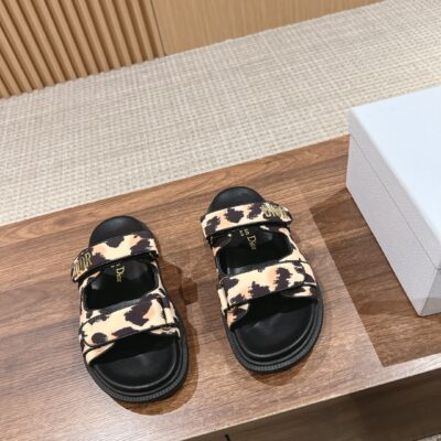 獨特設計意大利DIOR迪奧高仿休閒鞋涼鞋女款