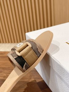 DIOR頂級高仿原單女款真皮涼鞋